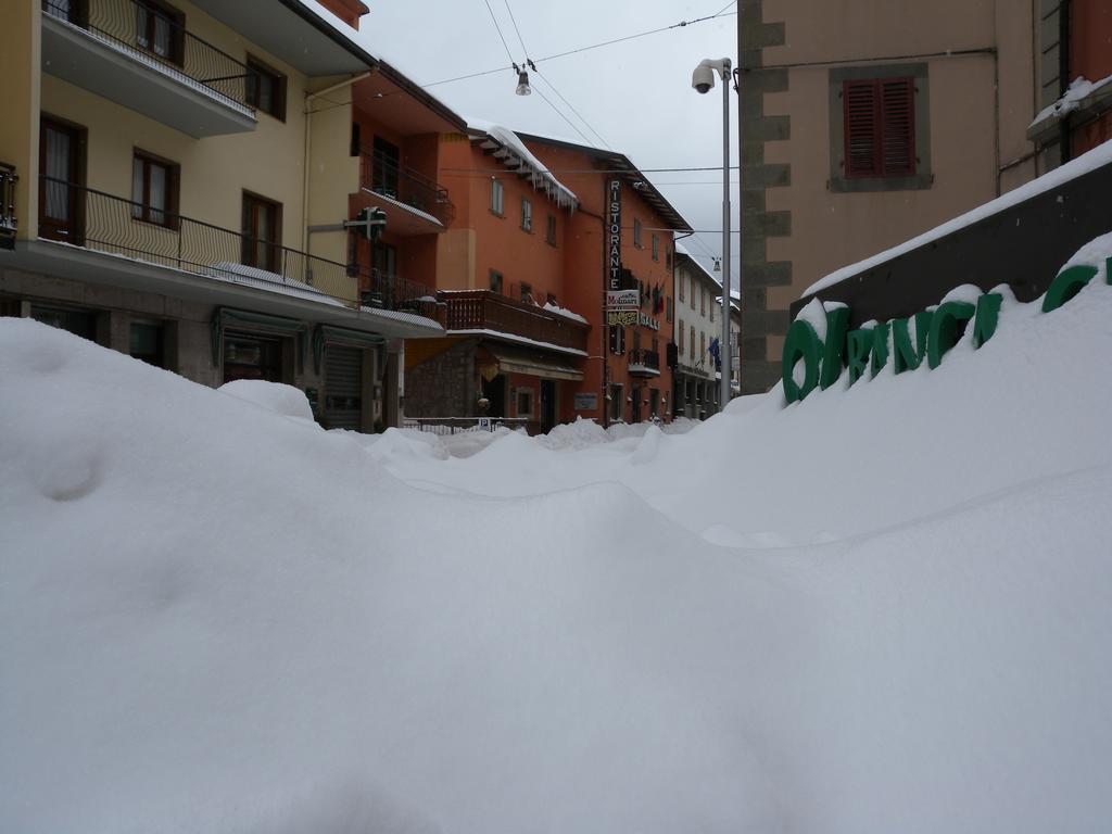 Albergo Ristorante Galli Pievepelago Zewnętrze zdjęcie